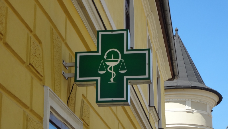 pharmacie-ILONSE-min_logo-pharmacy-3215049